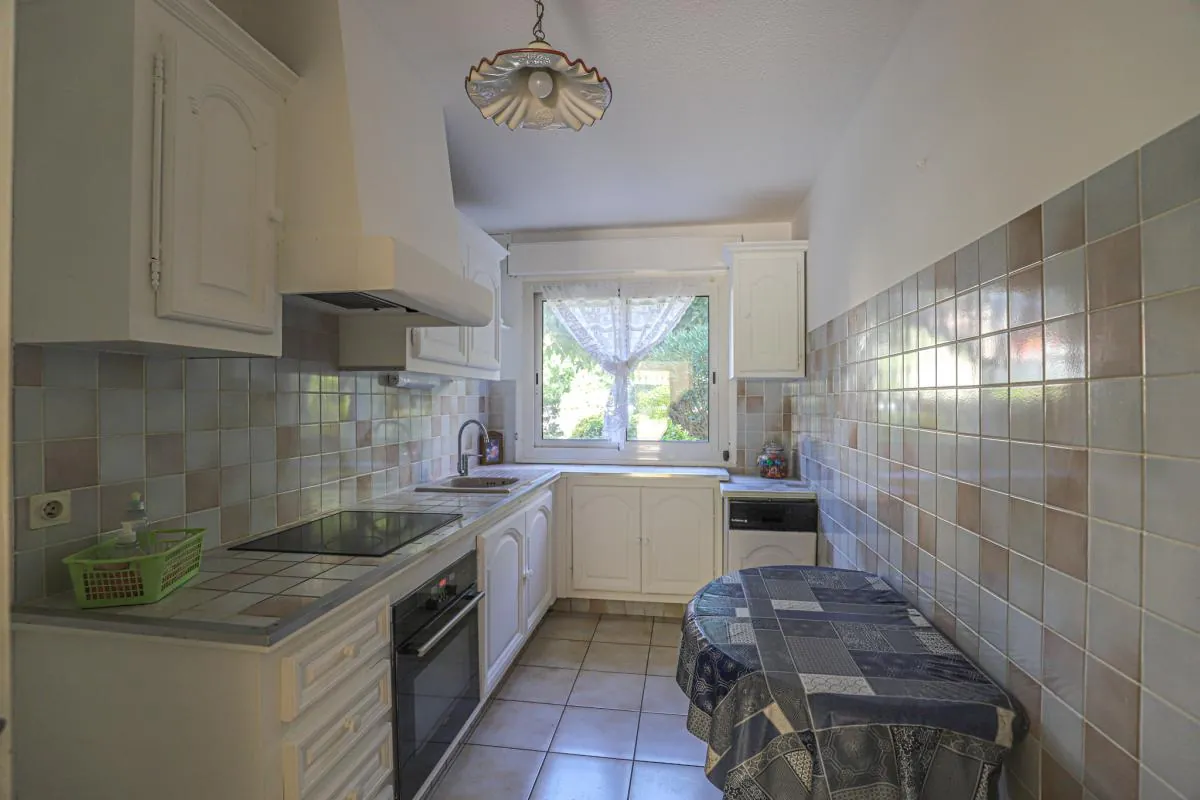 Appartement T3 en rez-de-jardin avec terrasse à Marseille – Résidence sécurisée 