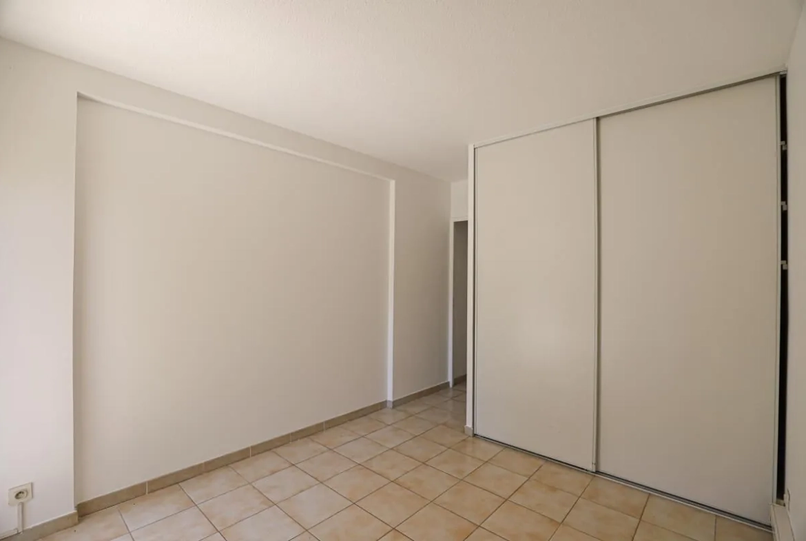 Appartement T3 en rez-de-jardin avec terrasse à Marseille – Résidence sécurisée 