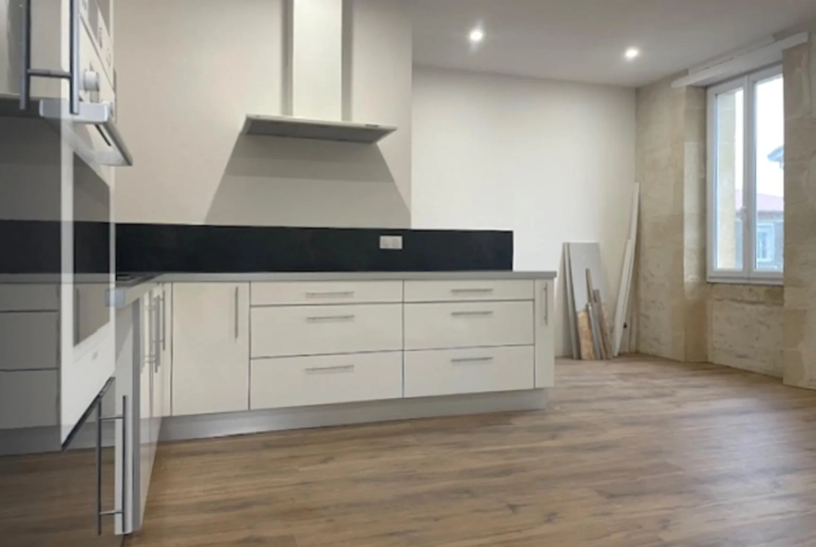Maison à rénover de 69 m² avec dépendance sur 248 m² à Saint-Brice 