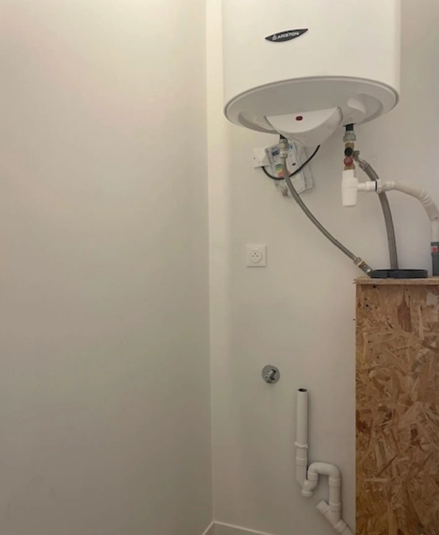 Maison à rénover de 69 m² avec dépendance sur 248 m² à Saint-Brice 