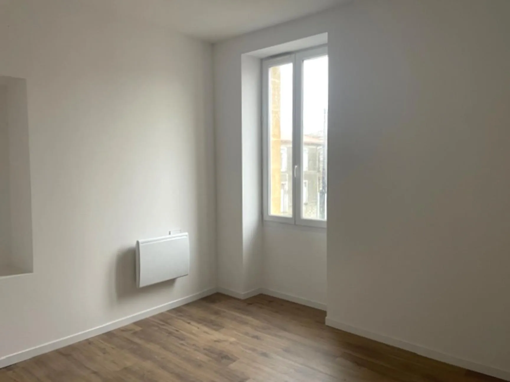 Maison à rénover de 69 m² avec dépendance sur 248 m² à Saint-Brice 