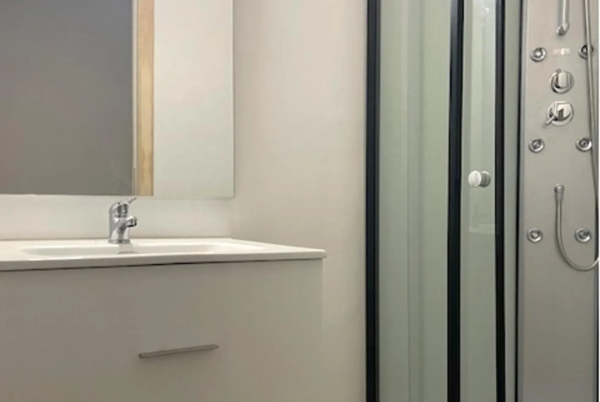 Maison à rénover de 69 m² avec dépendance sur 248 m² à Saint-Brice 