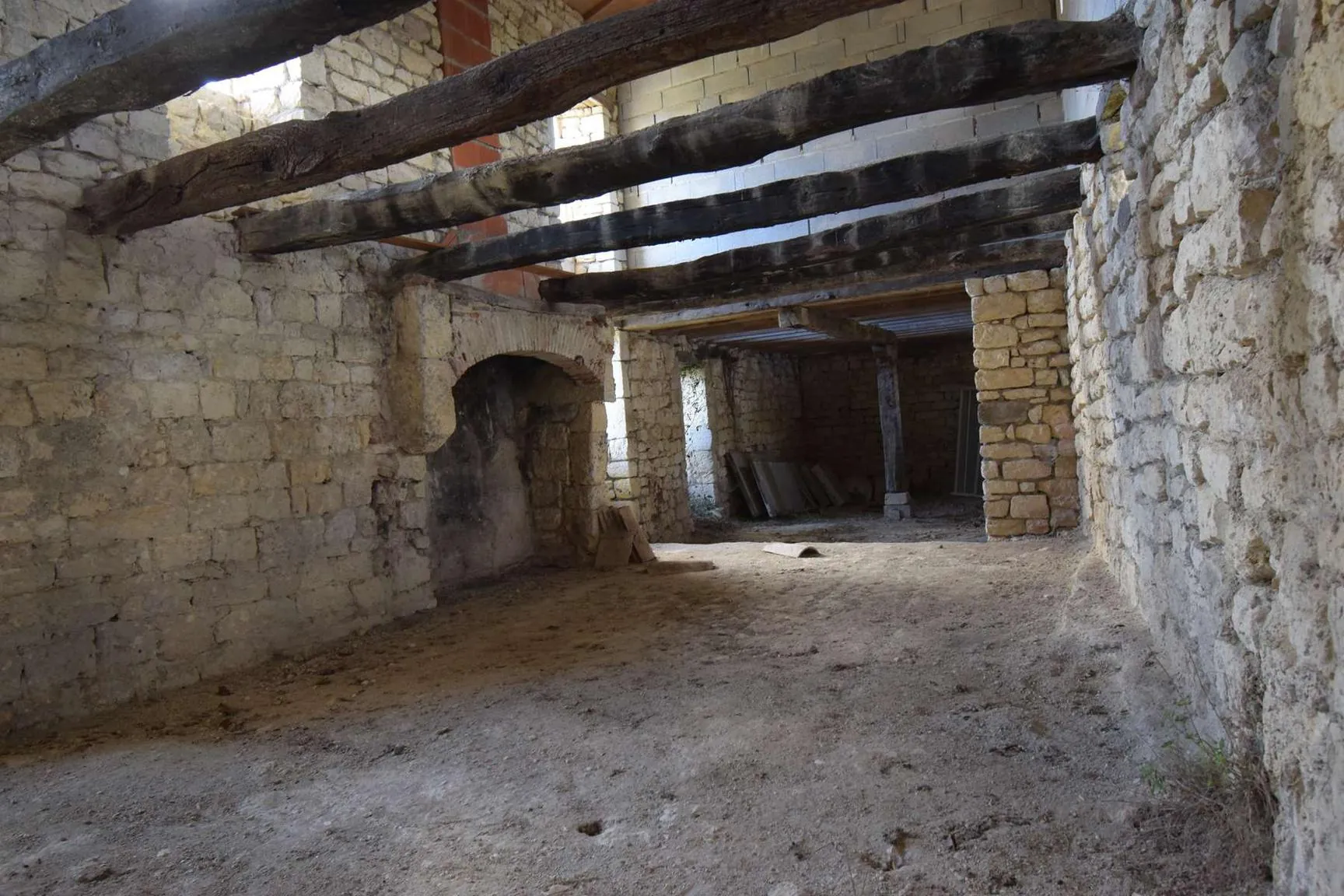 Ferme à rénover à 15 minutes d'Albi - 224 m² habitables, terrain de 3344 m² 