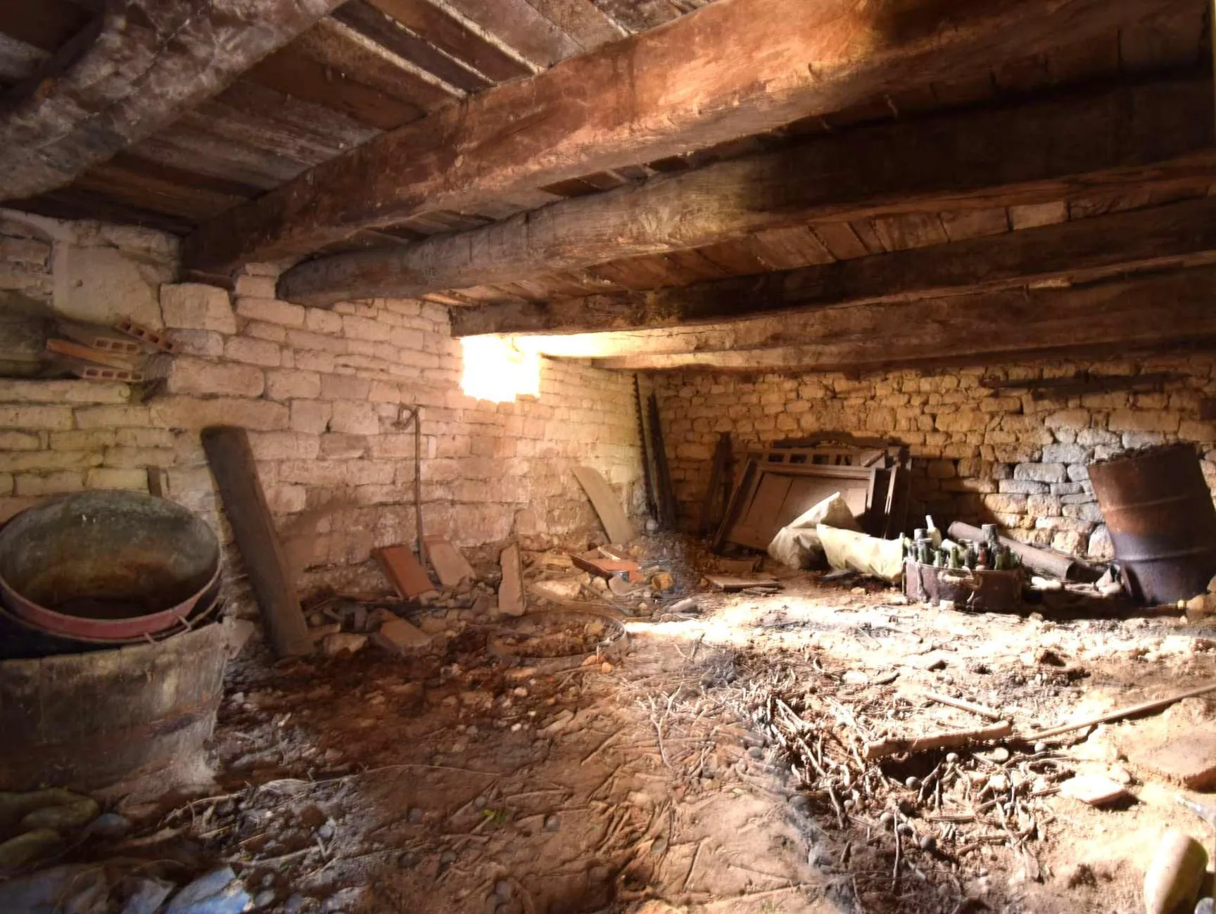 Ferme à rénover à 15 minutes d'Albi - 224 m² habitables, terrain de 3344 m² 