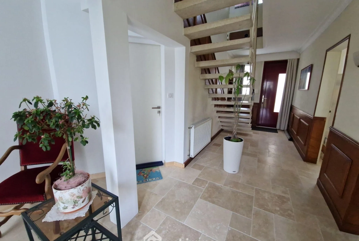 Maison à vendre de 117 m² avec jardin à La Roche-sur-Yon 