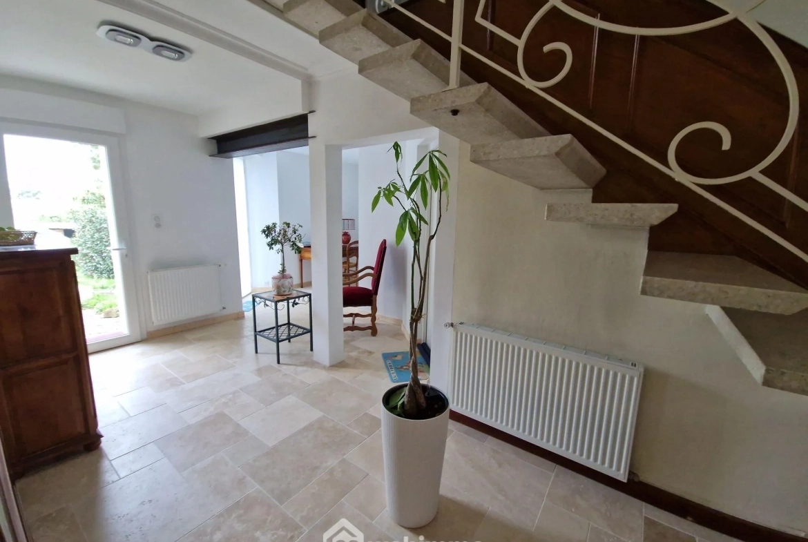 Maison à vendre de 117 m² avec jardin à La Roche-sur-Yon 