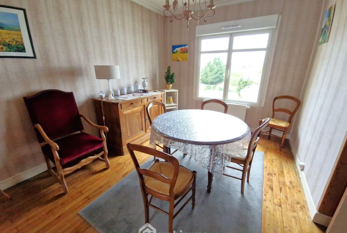 Maison à vendre de 117 m² avec jardin à La Roche-sur-Yon 