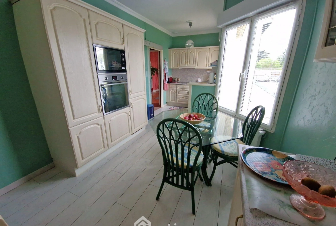 Maison à vendre de 117 m² avec jardin à La Roche-sur-Yon 