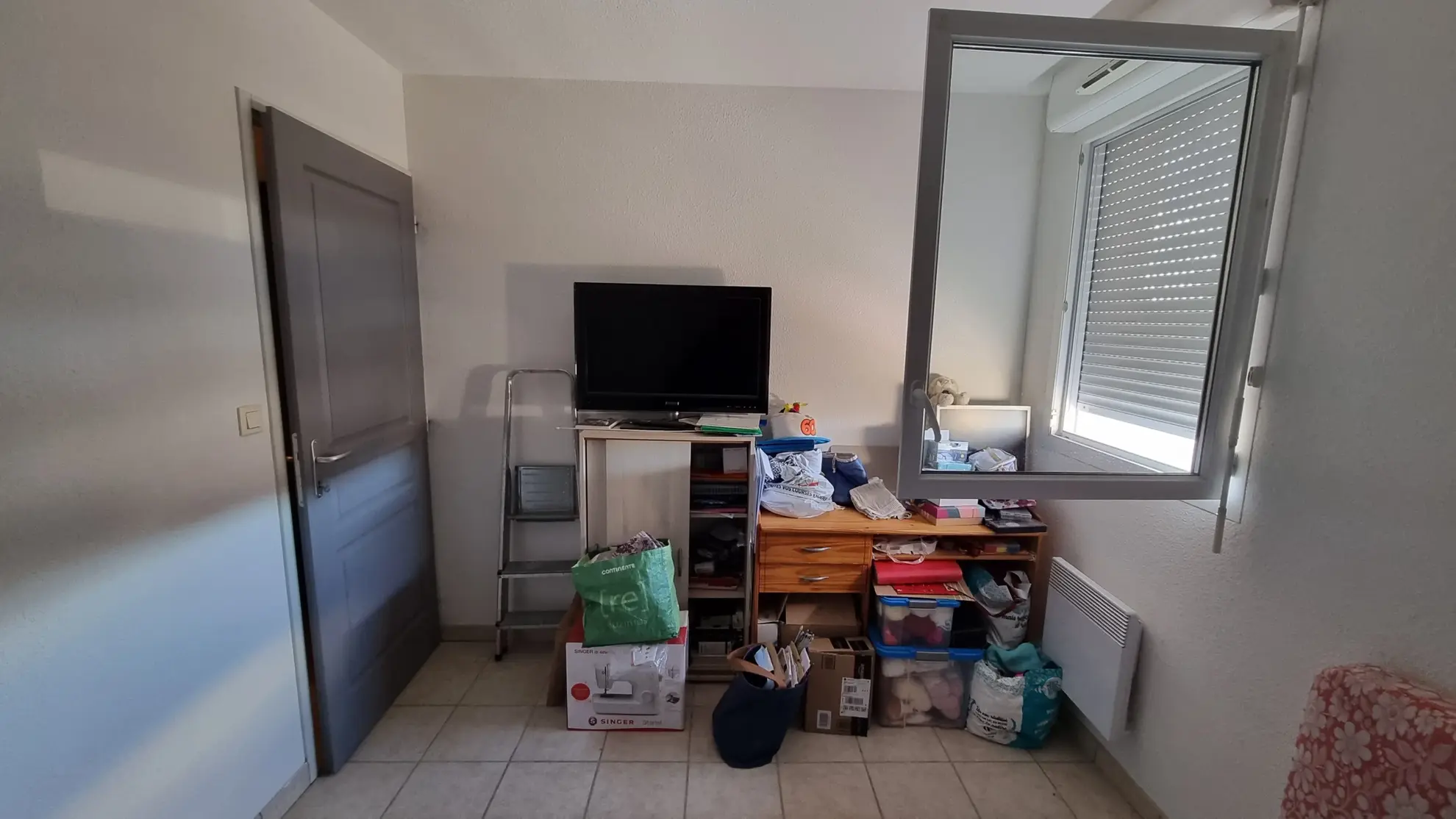 Appartement T3 loué avec parking à Villerest - Investissement locatif 