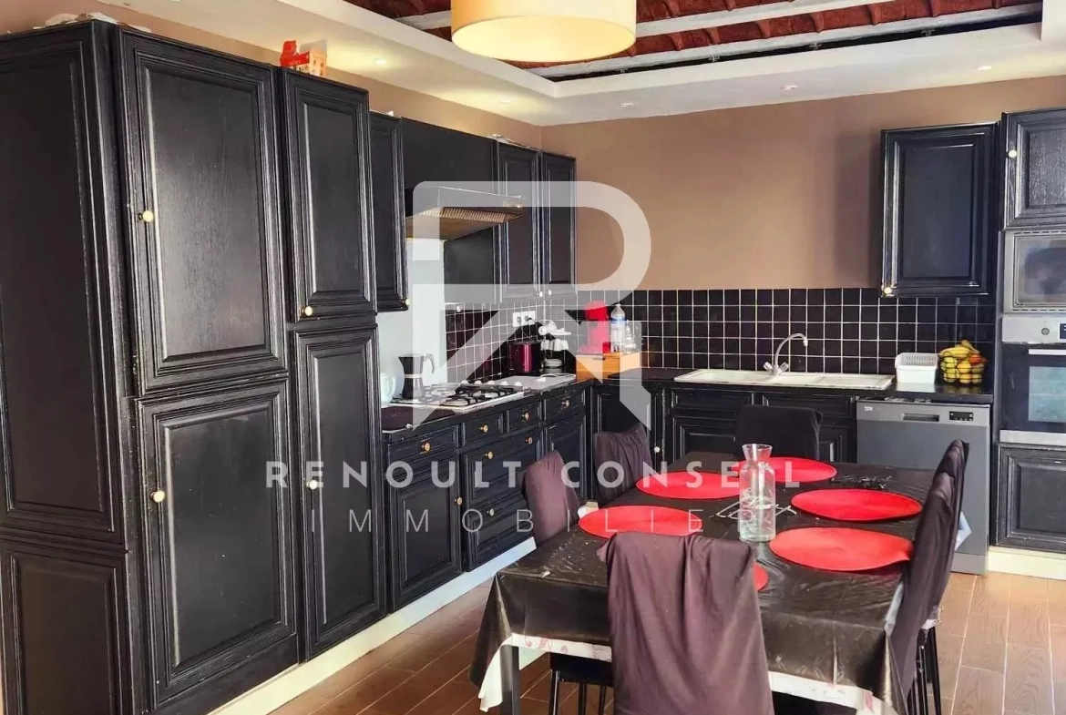Maison familiale 6 pièces à Grand Couronne – 135 m² avec jardin clos 