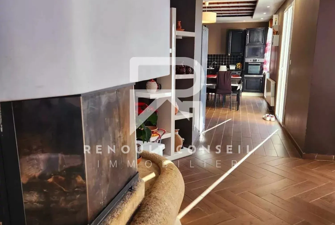 Maison familiale 6 pièces à Grand Couronne – 135 m² avec jardin clos 
