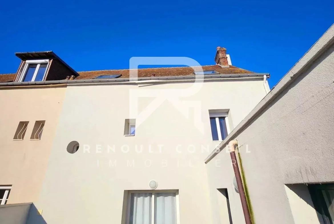 Maison familiale 6 pièces à Grand Couronne – 135 m² avec jardin clos 