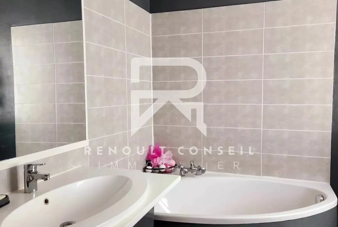 Maison familiale 6 pièces à Grand Couronne – 135 m² avec jardin clos 