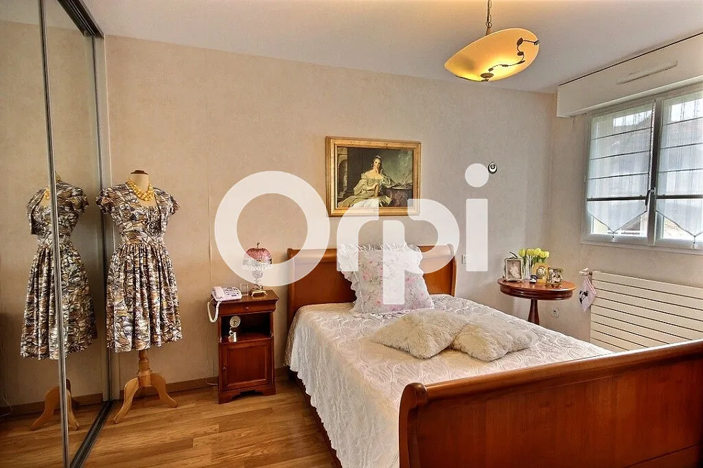 Appartement T3 à Billère avec terrasse, garage et emplacement idéal 