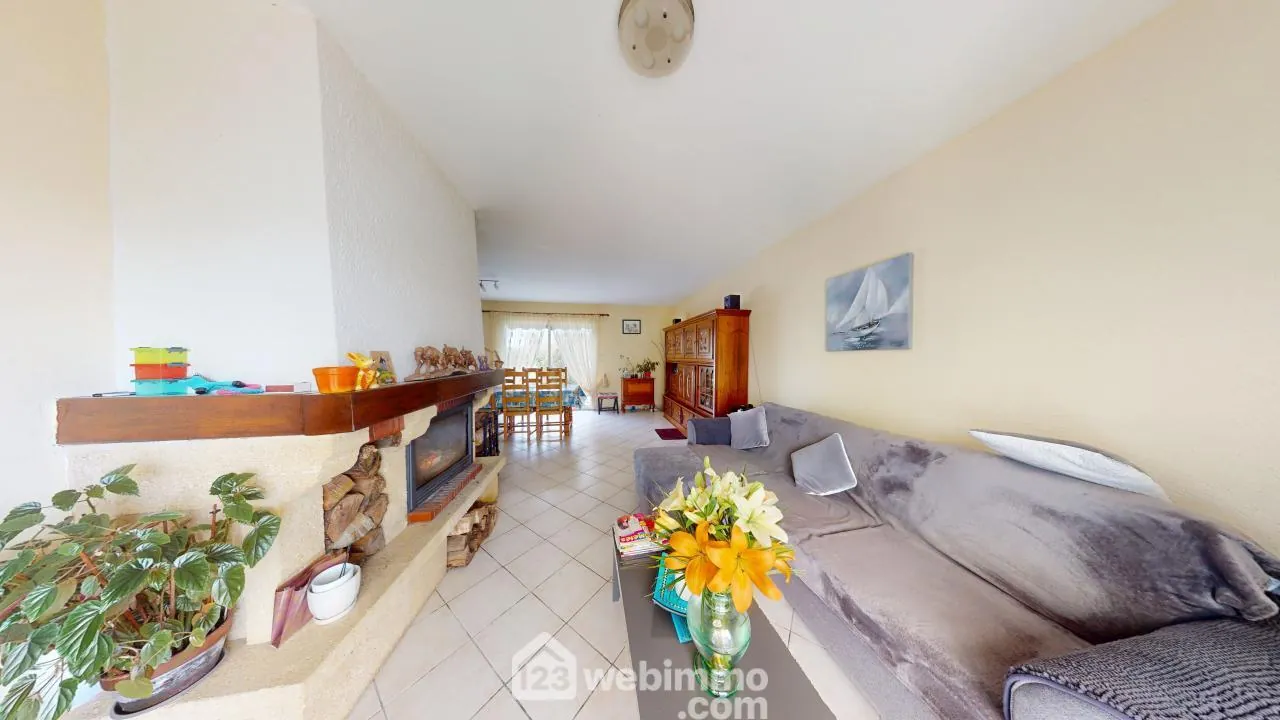 Vente maison 105 m² au Le Bernard avec jardin, dépendance et 4 chambres 
