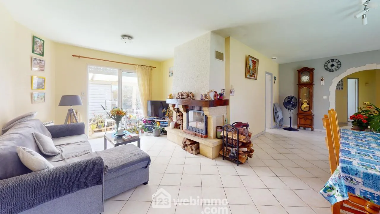 Vente maison 105 m² au Le Bernard avec jardin, dépendance et 4 chambres 