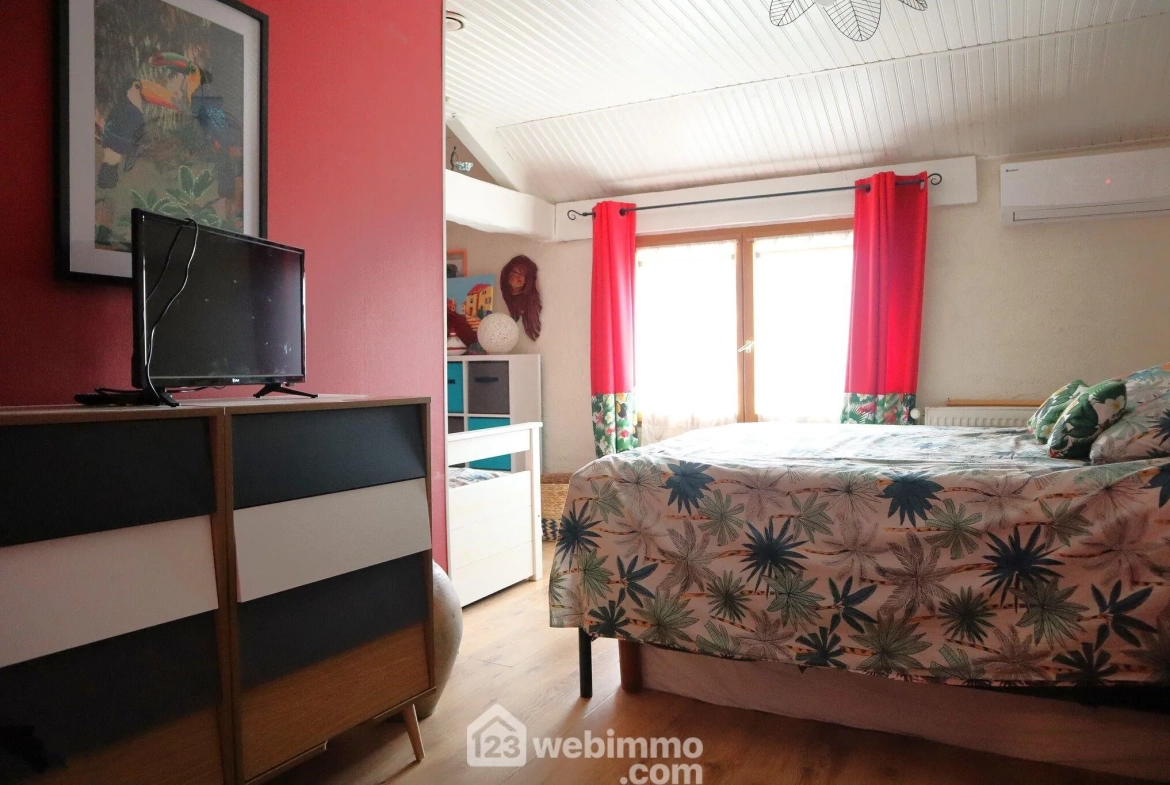 Longère de 229 m² avec terrain à Moulismes – Maison familiale rénovée 