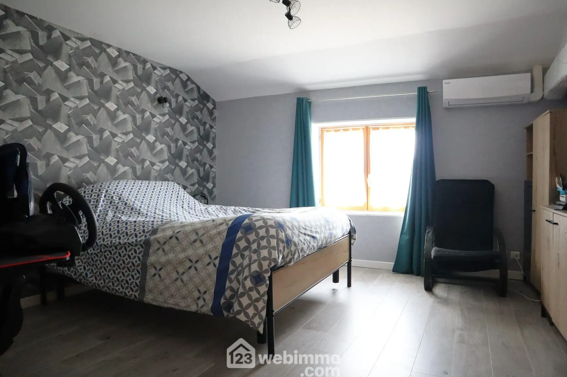 Longère de 229 m² avec terrain à Moulismes – Maison familiale rénovée 