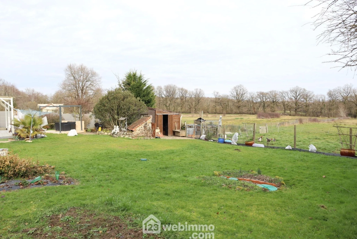 Longère de 229 m² avec terrain à Moulismes – Maison familiale rénovée 