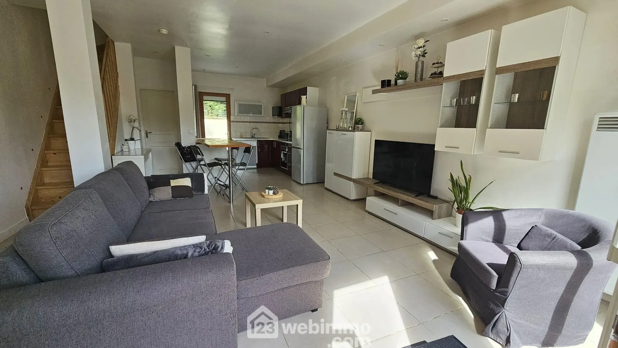 Maison de 65 m² avec jardins et terrasses à Arbonne-la-Forêt 
