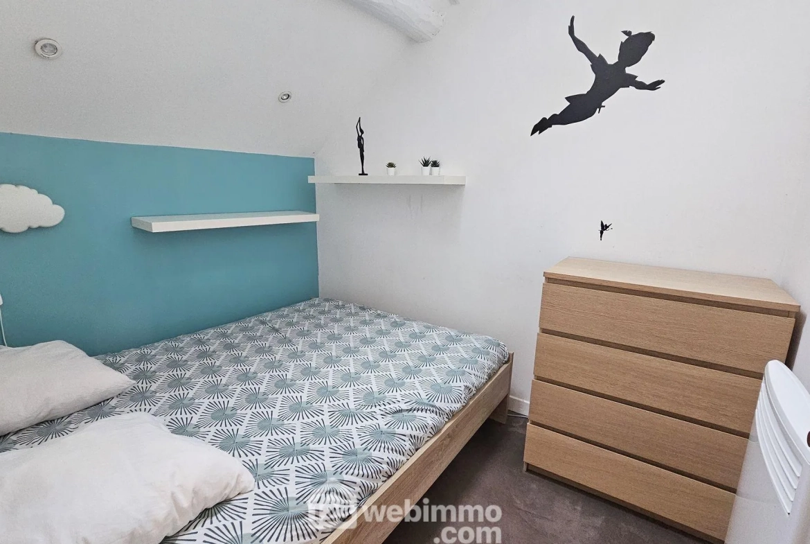 Maison de 65 m² avec jardins et terrasses à Arbonne-la-Forêt 