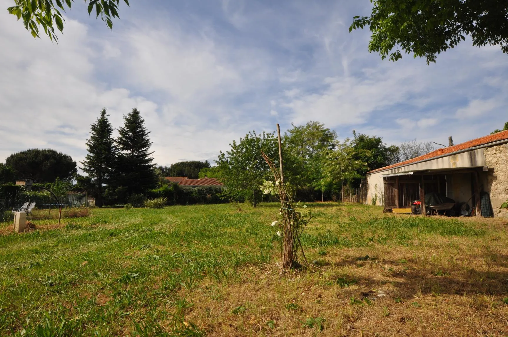 Terrain à bâtir de 1000 m² à Portets, centre-ville, lotissement privé 