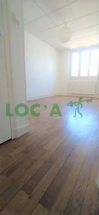 Appartement T3 à vendre à Dijon, quartier Montchapet avec cave, garage et balcon 