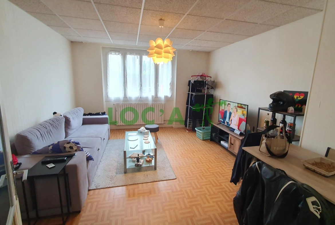 Appartement T3 à vendre à Dijon, quartier Montchapet avec cave, garage et balcon 