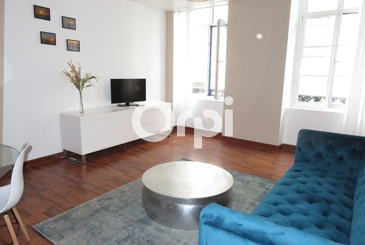 Appartement T2 rénové en hyper centre de Pau - Investissement ou résidence 