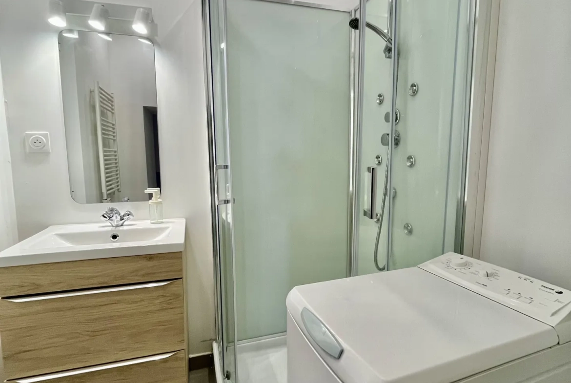 Appartement T2 rénové de 41 m² à Nîmes, idéal investissement locatif 