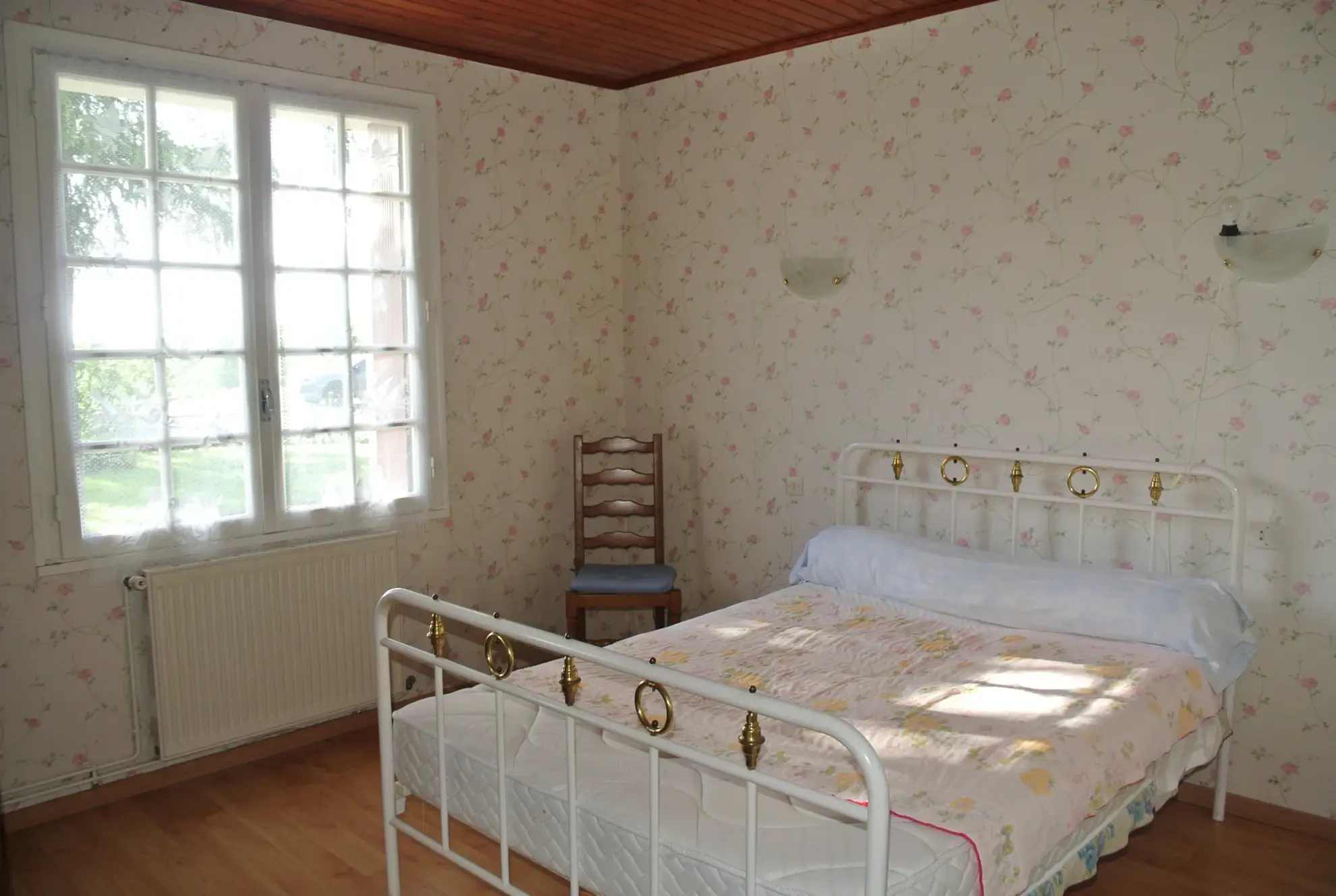 Ensemble immobilier avec deux maisons et 6 chambres à Mauvezin-sur-Gupie 