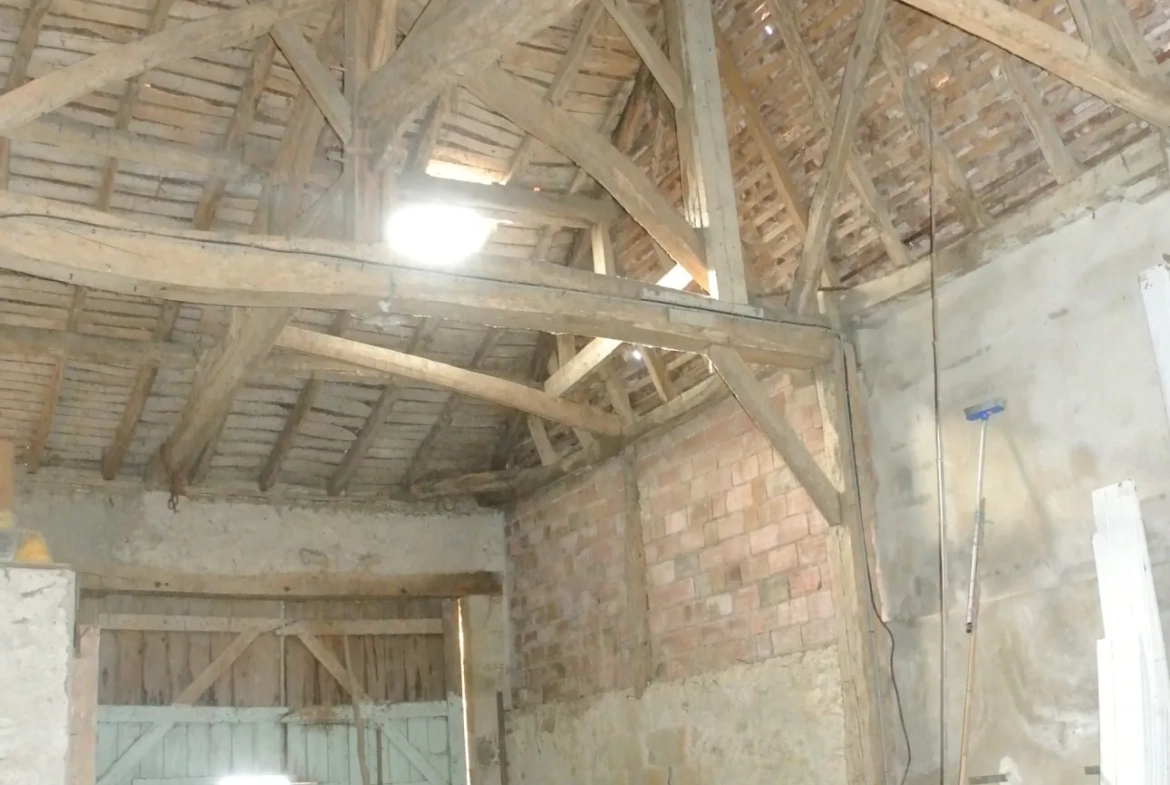 Ensemble immobilier avec deux maisons et 6 chambres à Mauvezin-sur-Gupie 