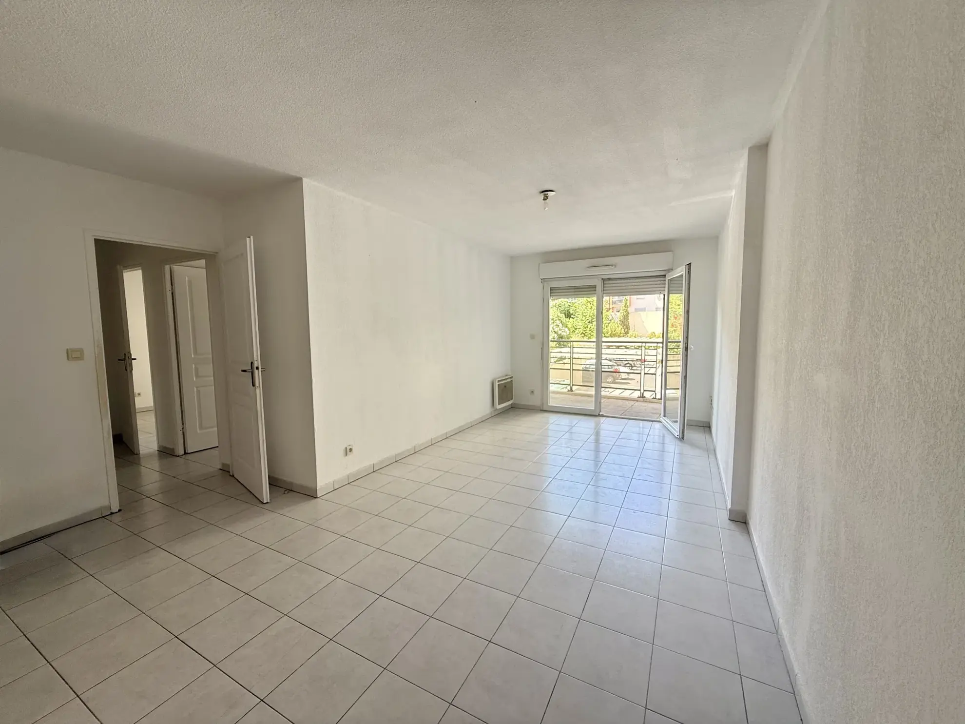 Appartement T3 de 61 m² avec terrasse et double box à Sète 