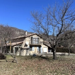 Maison à rénover de 90 m² avec jardin de 1050 m² à La Saulce