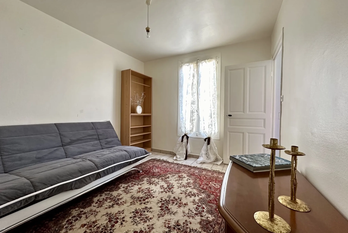 Maison à vendre à Beaumont de 94 m2 avec deux habitations et terrain arboré 