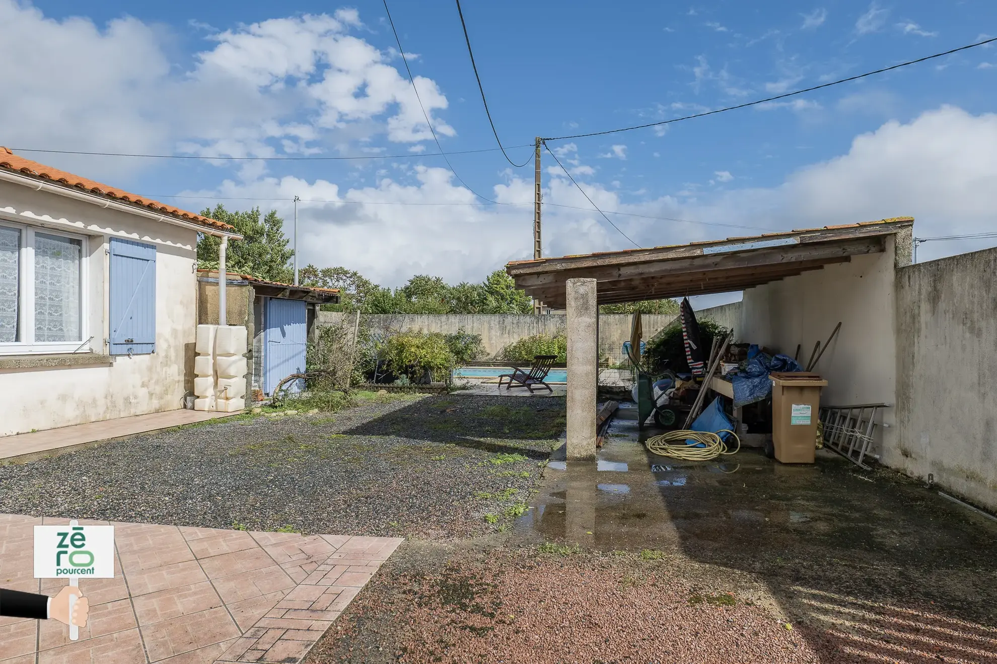 Maison familiale avec dépendance et piscine à Triaize - 238 m² 