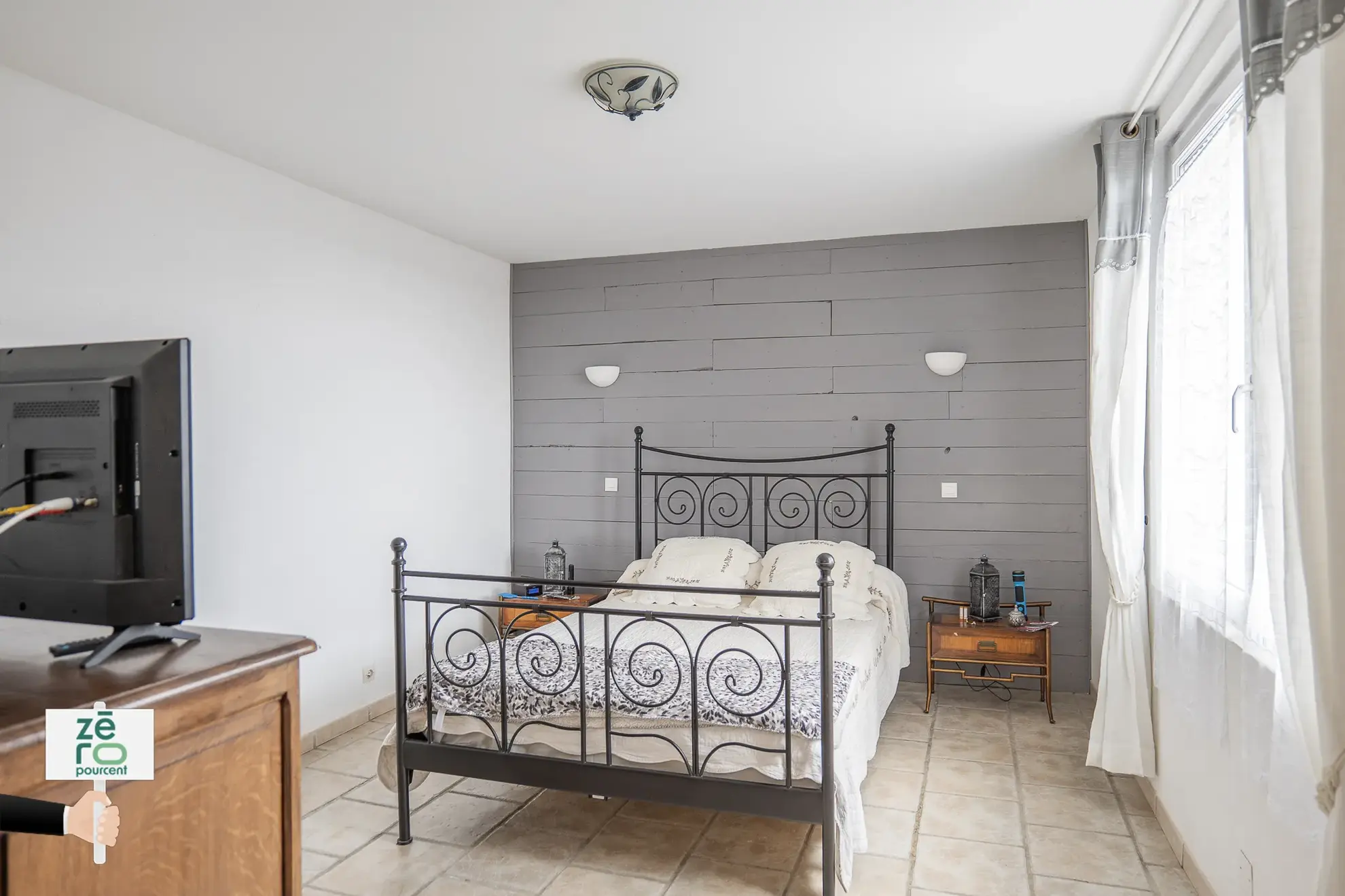 Maison familiale avec dépendance et piscine à Triaize - 238 m² 