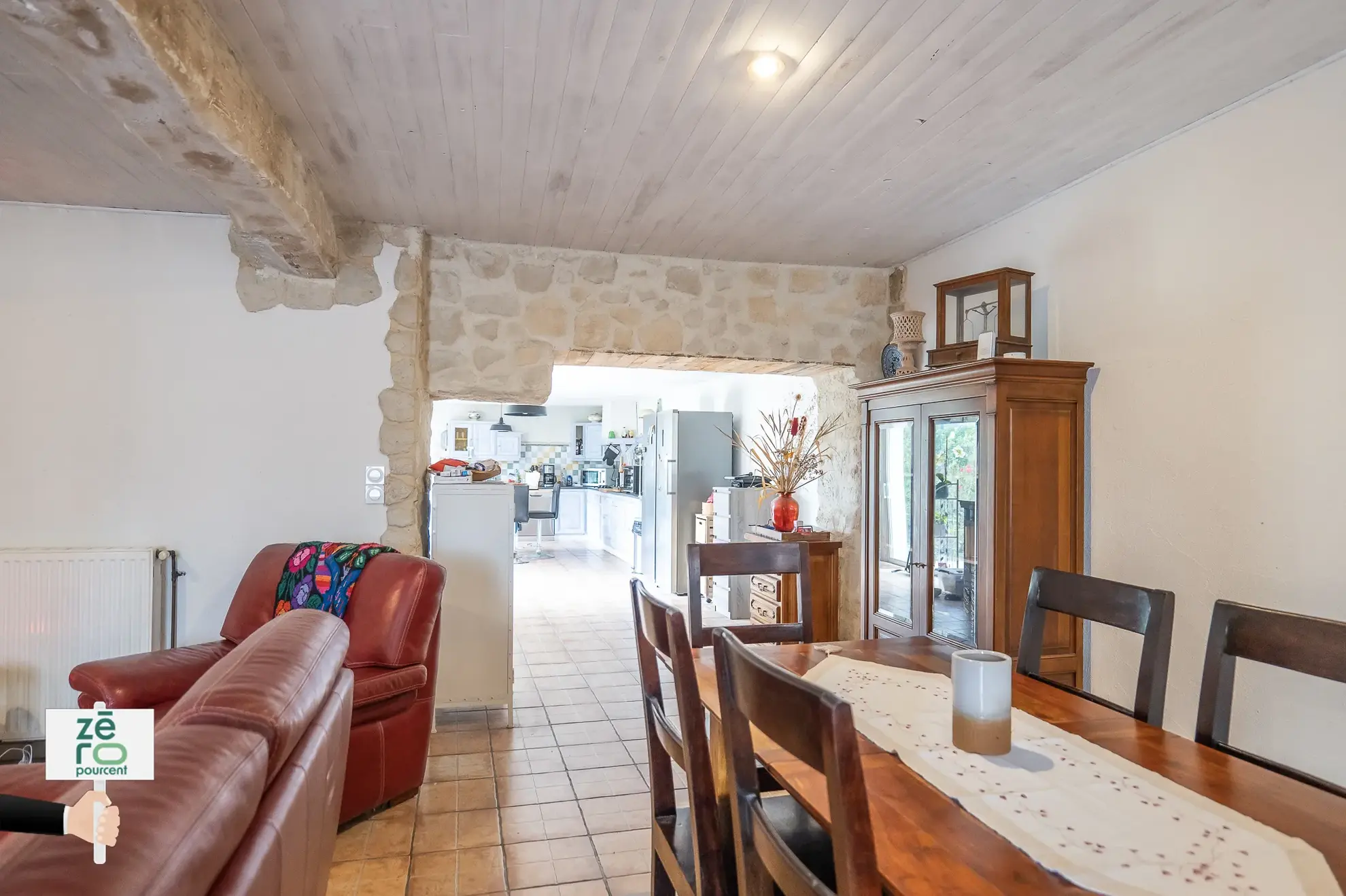 Maison familiale avec dépendance et piscine à Triaize - 238 m² 
