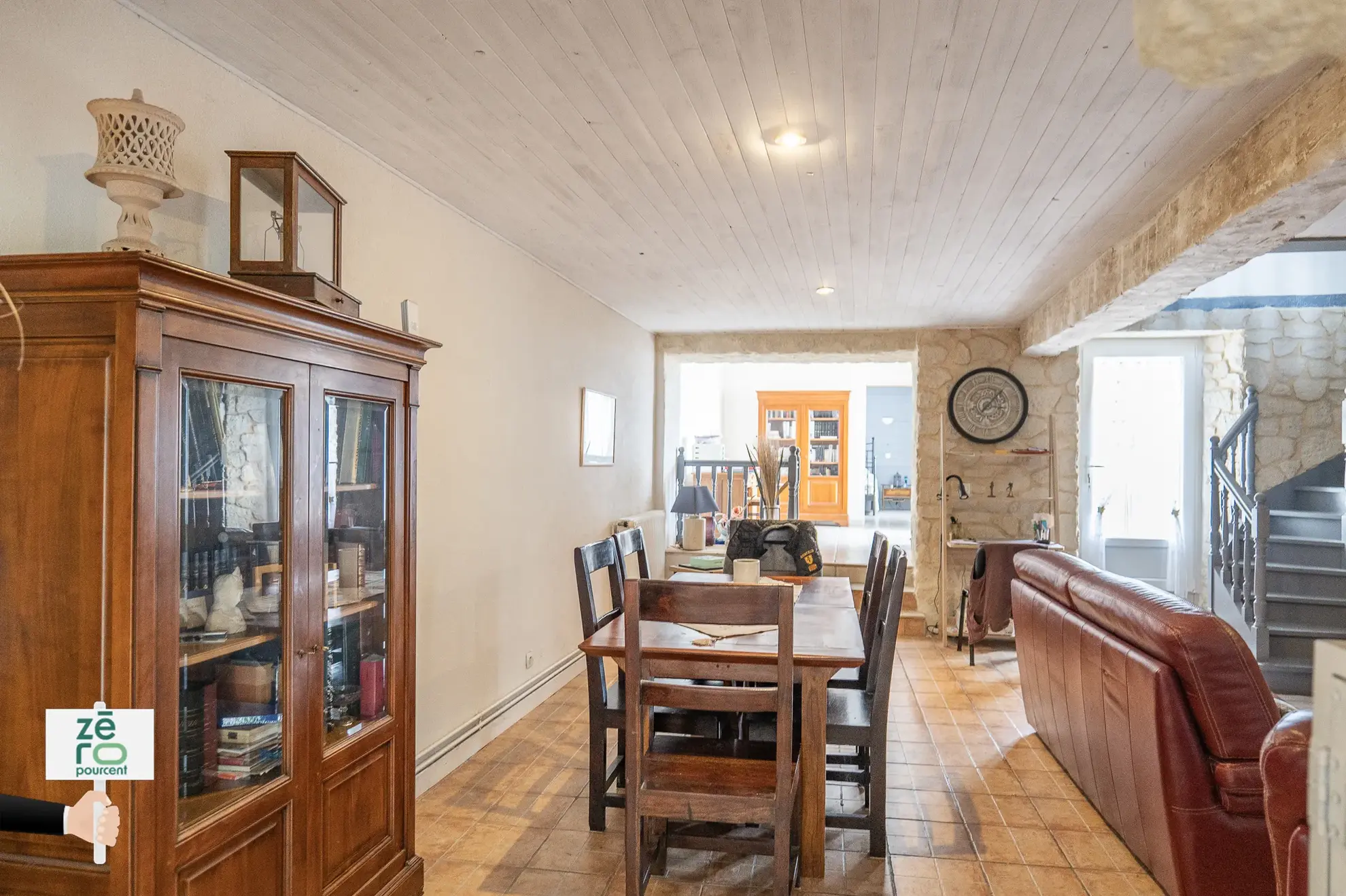 Maison familiale avec dépendance et piscine à Triaize - 238 m² 