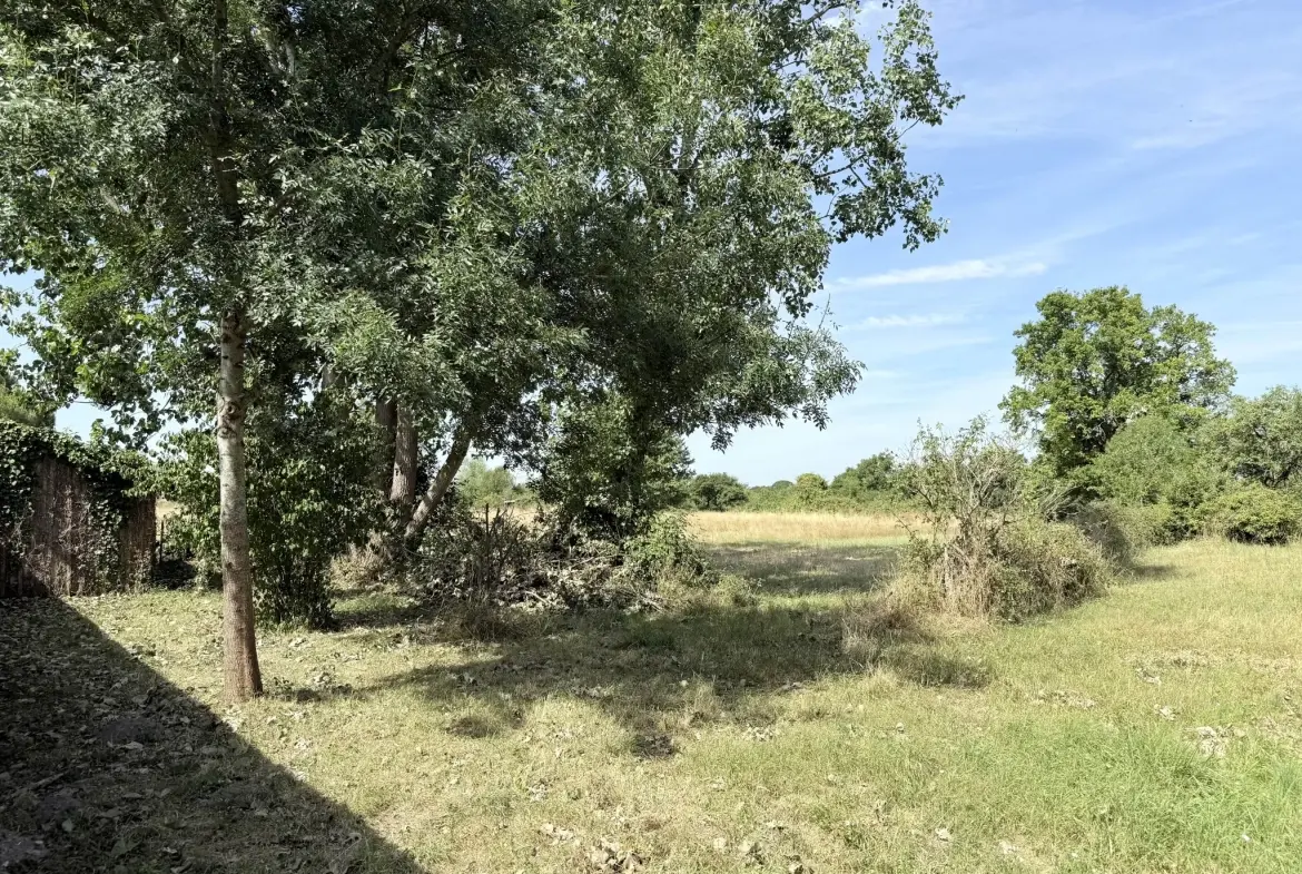 Ancien corps de ferme à rénover à Mery-sur-Cher proche Vierzon 