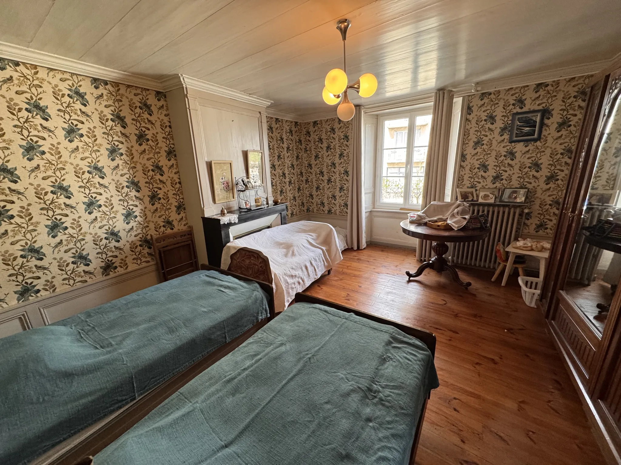 À vendre maison avec vue en centre historique de Saint-Flour 