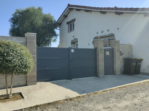Maison en pierre rénovée de 170 m² avec 4 chambres, garage et jardin proche de Langon