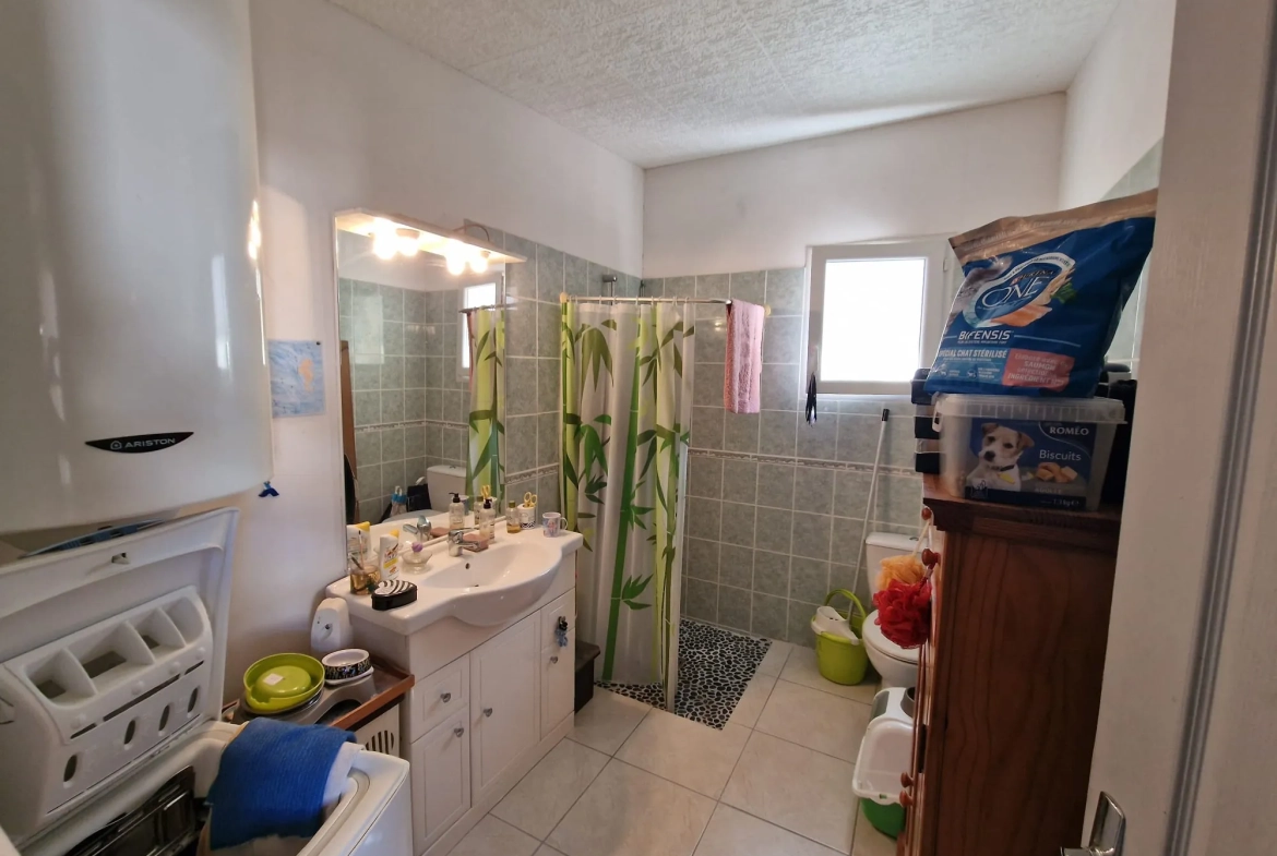A vendre maison lumineuse de 145 m² avec studio et piscine à Lézignan-Corbières 