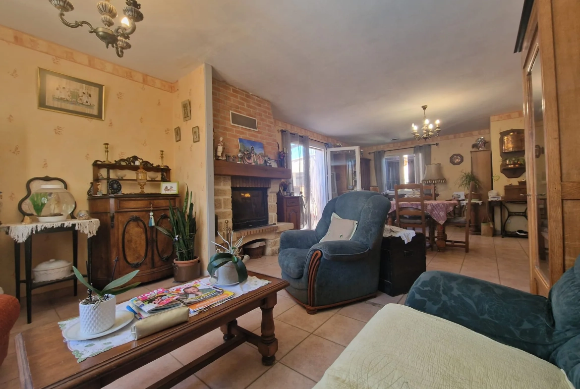 A vendre maison lumineuse de 145 m² avec studio et piscine à Lézignan-Corbières 