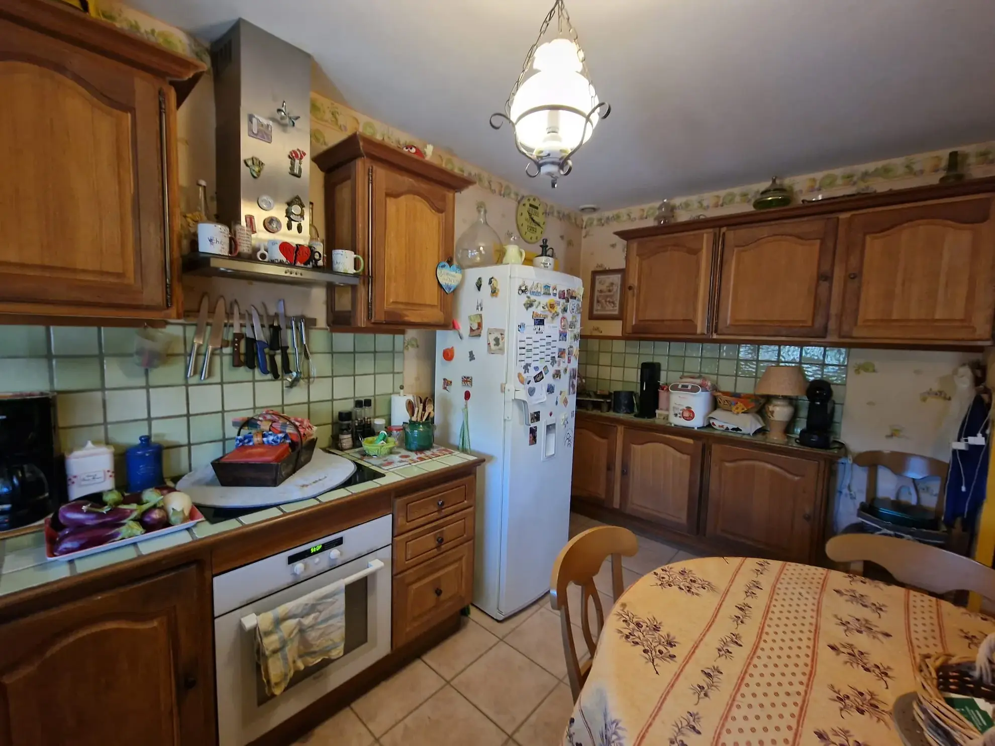 A vendre maison lumineuse de 145 m² avec studio et piscine à Lézignan-Corbières 
