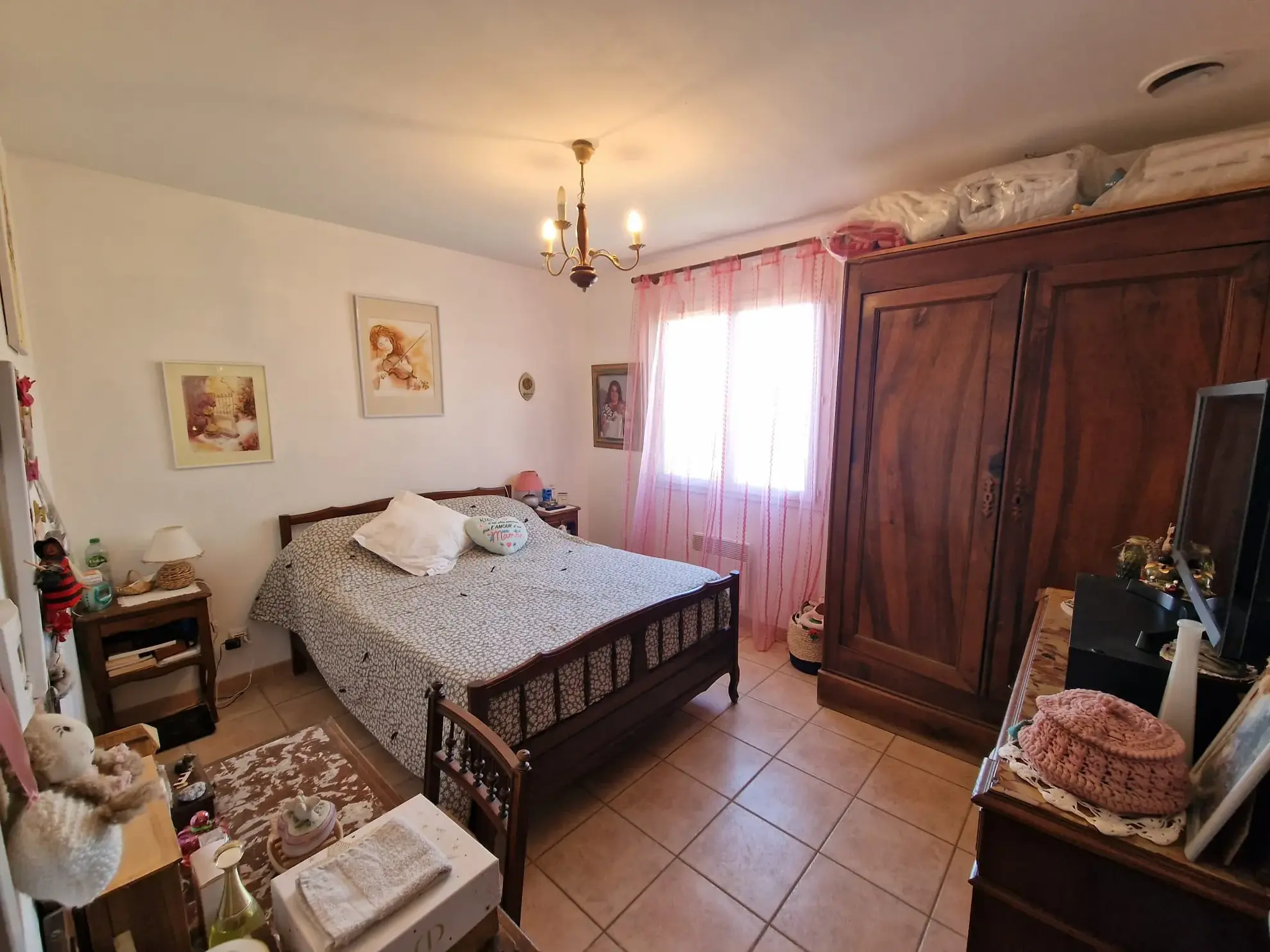 A vendre maison lumineuse de 145 m² avec studio et piscine à Lézignan-Corbières 