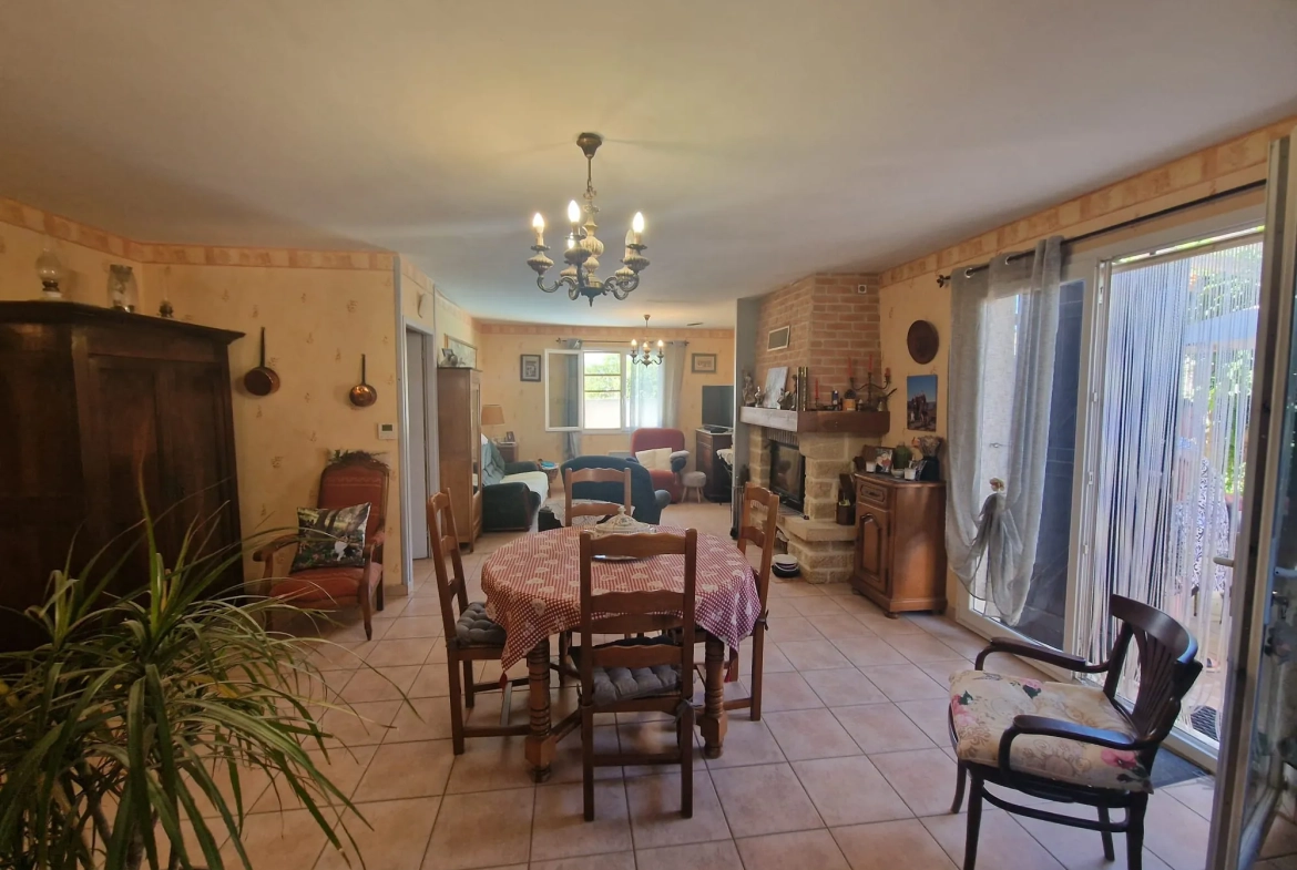 A vendre maison lumineuse de 145 m² avec studio et piscine à Lézignan-Corbières 