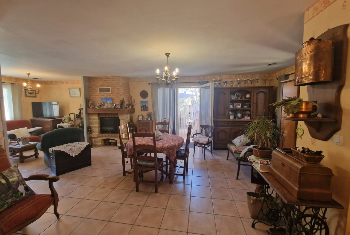 A vendre maison lumineuse de 145 m² avec studio et piscine à Lézignan-Corbières 