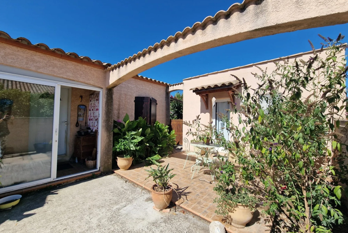 A vendre maison lumineuse de 145 m² avec studio et piscine à Lézignan-Corbières 