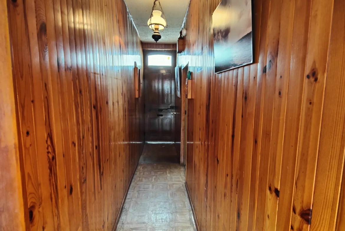 Maison à rénover avec cour privative à Brienon-sur-Armançon 